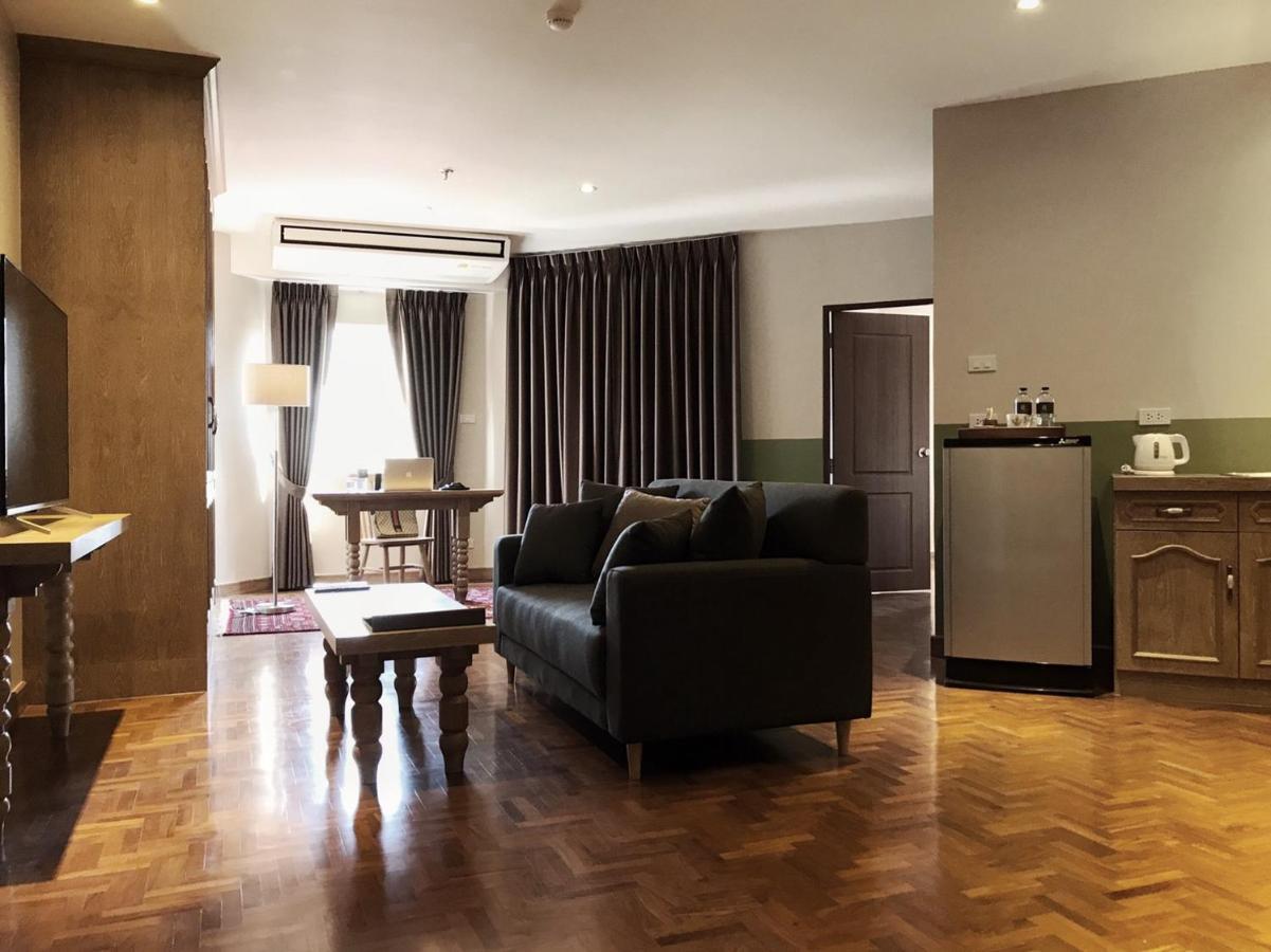 The Raintree Hotel Csiangmaj Kültér fotó